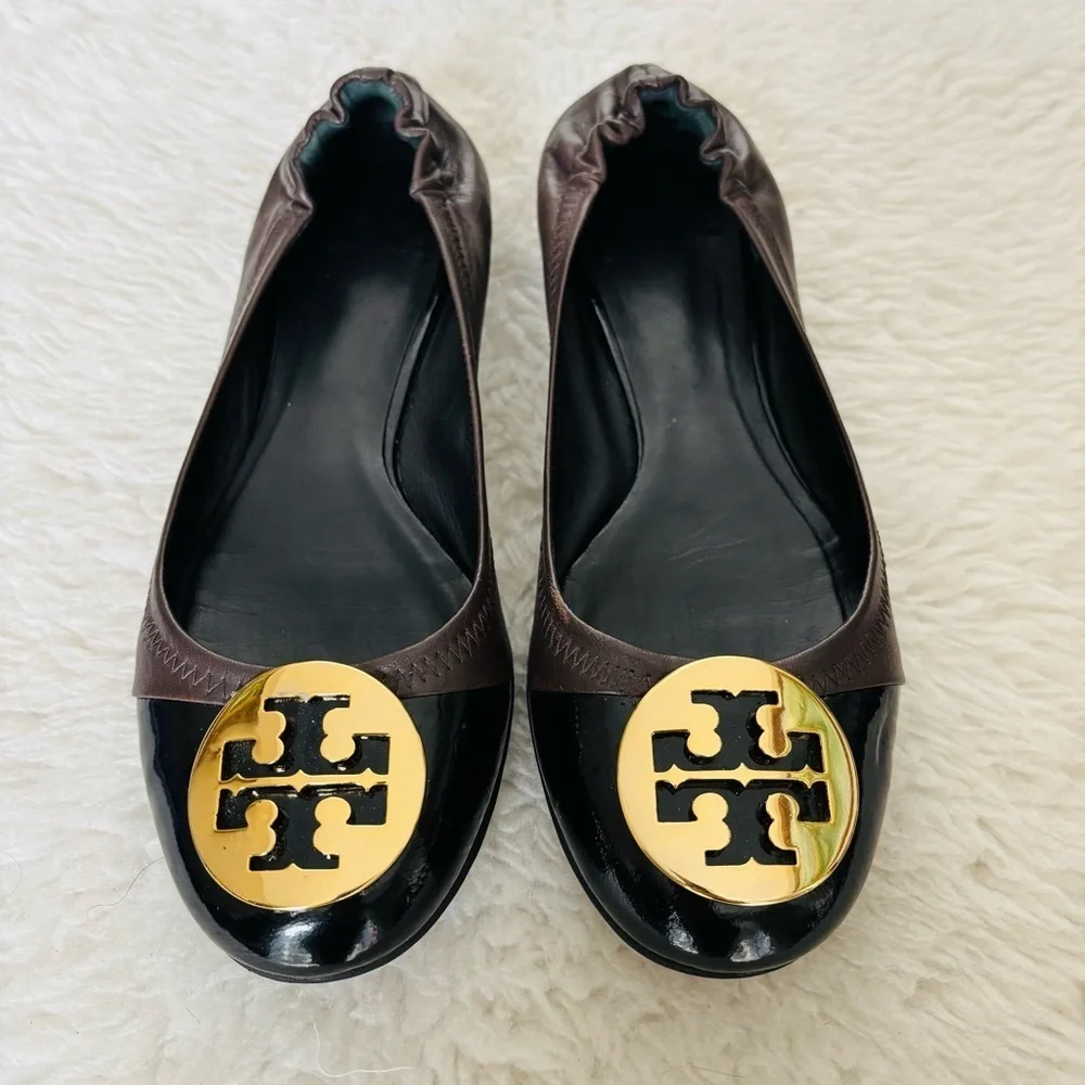 Tory Burch Reva 2 tone Black Patent Brown Leather Logo Flat Shoes size 7.5 M